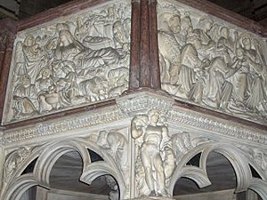 Archivo:Pisa.Baptistery.pulpit02