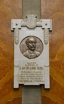 Placa a Agustí Albors i Blanes a l'ajuntament, Alcoi.jpg