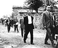 Procesión por las calles de Allén del Hoyo
