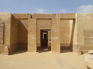 Archivo:Ptahhotep and Akhethetep mastaba tombs