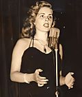 Archivo:Rosita Quintana in 1957 (cropped)