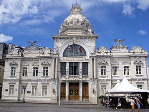 Archivo:Salvador-CCBY-6