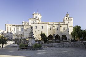 Santander Cathedral 2021 - exterior panoramic.jpg