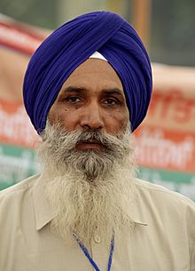 Archivo:Sikh man, Agra 10