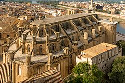 Archivo:Tortosa Cathedral 2022 - from the castle