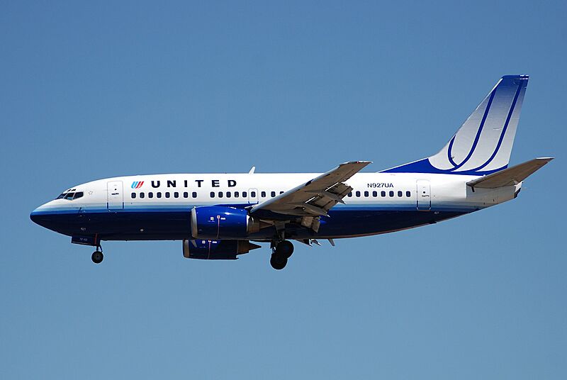 United Airlines Boeing 737-500; N927UA@LAX;18.04.2007 463ko (4271093134)
