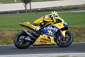 Archivo:Valentino Rossi 2006 CAMEL