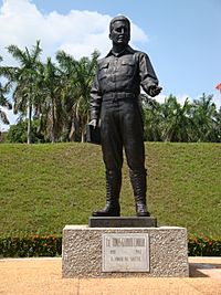 Archivo:Villahermosa Estatua de Tomás Garrido