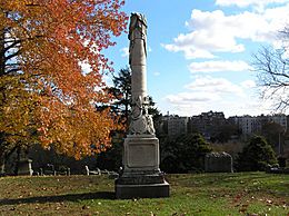 Archivo:Admiral David Farragut Monument 1024