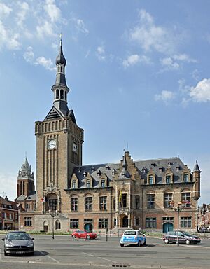 Archivo:Bailleul Beffroi R01