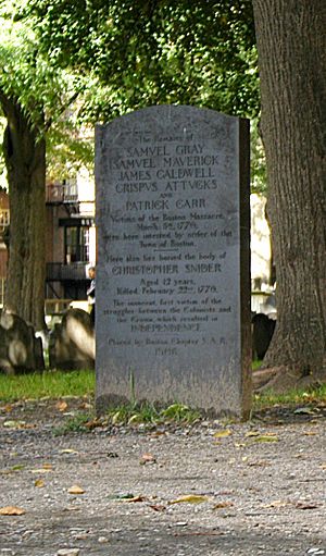 Archivo:Boston massacre grave 20040930 105414 1.627x1068