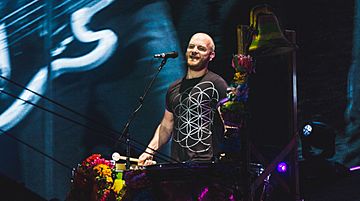 Coldplay - The Rose Bowl - Friday 6th October 2017 ColdplayRoseBowl061017-41 (36987265334).jpg