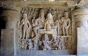 Archivo:Ellora cave29 Shiva-Parvati-Ravana