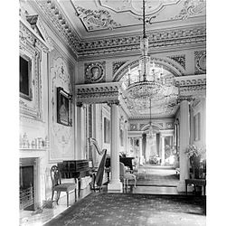 Archivo:Gilling Castle interior 1909