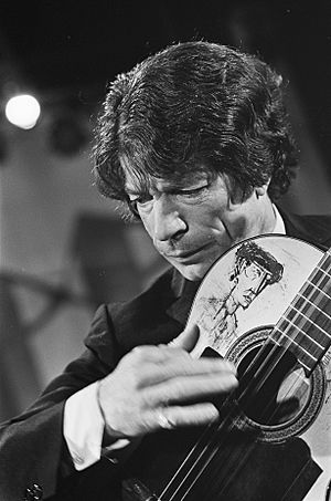 Archivo:Grand Gala du Disque in de RAI. Gitarist Manitas de Platas uit Spanje, Bestanddeelnr 921-1451