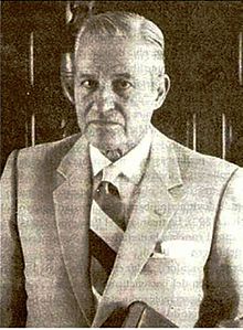 Hugo Rodríguez Alcalá poeta.jpg