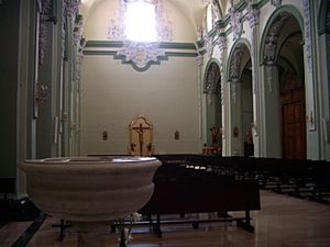 Archivo:Iglesia de Nuestra Señora de la Esperanza -Interior 2-