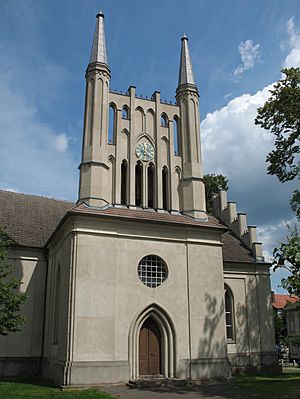 Archivo:Joachimsthal Kreuzkirche SSW