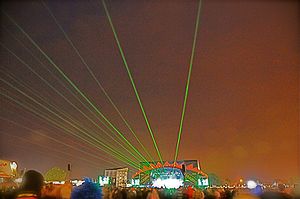 Archivo:Laser show at Reading