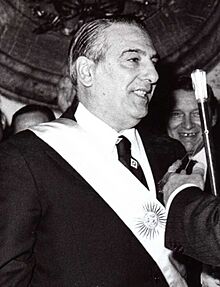 LastiriPresidente (cropped).jpg