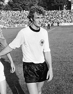 Archivo:Rainer Bonhof