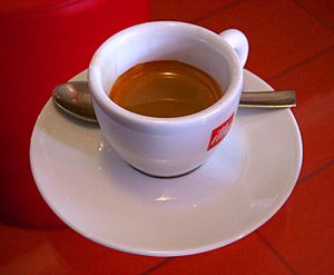 Archivo:Tazzina di caffè a Ventimiglia