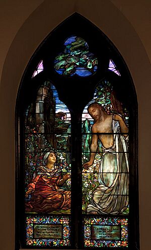 Archivo:Tiffany stained glass at St. Paul's Selma 02