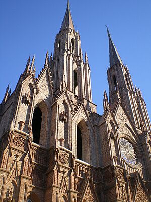Archivo:Torres nuevo1
