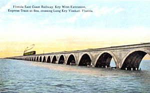 Archivo:Train on Overseas Railroad Long Key Viaduct