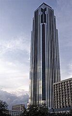 Williams Tower, Houston (2007).jpg