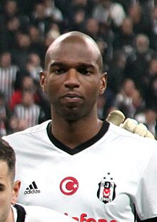 Beşiktaş footballteam photo (November 2017) (Ryan Babel).jpg
