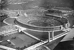 Archivo:Bundesarchiv Bild 183-R82532, Berlin, Olympia-Stadion (Luftaufnahme)