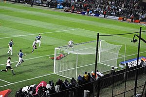Archivo:CA 2011 Uruguay vs Argentina - Diego Perez goal
