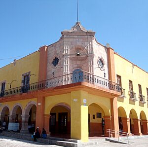 Archivo:Casa de Mariano Abasolo (Museo del Bicentenario) - Dolores Hidalgo, Guanajuato, México