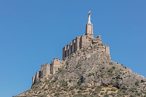 Archivo:Castillo de Monteagudo, Murcia, España, 2022-07-12, DD 16
