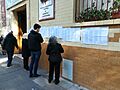Ciudadanos consultando el padrón PASO 2019 CABA