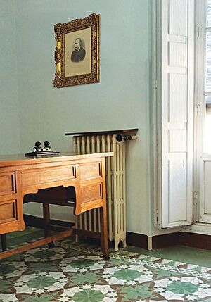 Archivo:Despacho Casa del Manifiesto