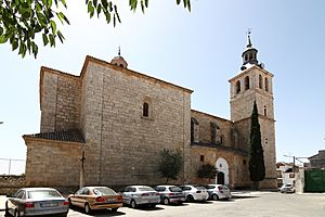 Archivo:Dosbarrios, Iglesia Santo Tomas Cantuariense