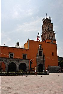 Archivo:Francis of Assisi Church, Acambaro, Guanajuato State, Mexico 31