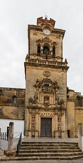 Archivo:Iglesia de San Pedro, Arcos de la Frontera, Cádiz, España, 2015-12-08, DD 13