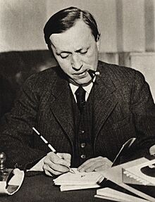 Karel Čapek podepisuje první výtisky Povětroně, Pestrý týden 27.1.1934.jpg