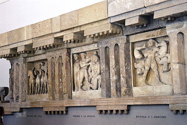 Archivo:Palermo-Museo-Archeologico-bjs-12