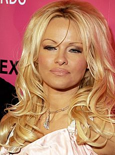 Archivo:Pam Anderson 2009 (cropped)