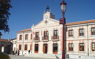 Pedernales ayuntamiento.jpg