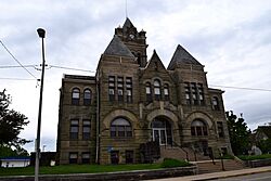 Pulaski County Courthouse, Winamac, IN 2023.jpg