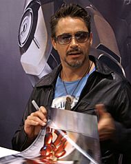 Archivo:Robert Downey Jr at Comic Con 2007
