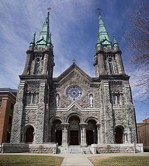 Archivo:Saint-Hyacinthe - Cathédrale Saint-Hyacinthe-le-Confesseur (2)