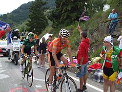 Archivo:Samu Sanchez y Pierre Rolland Alpe d'Huez 2011