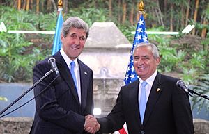 Archivo:Secretary Kerry Delivers Remarks With Guatemalan President Perez Molina