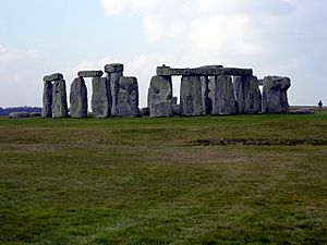 Archivo:Stonehenge Wide Angle
